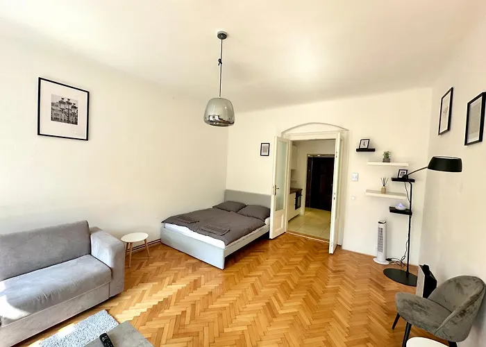 Fantastic Location! Superhost 5 Star